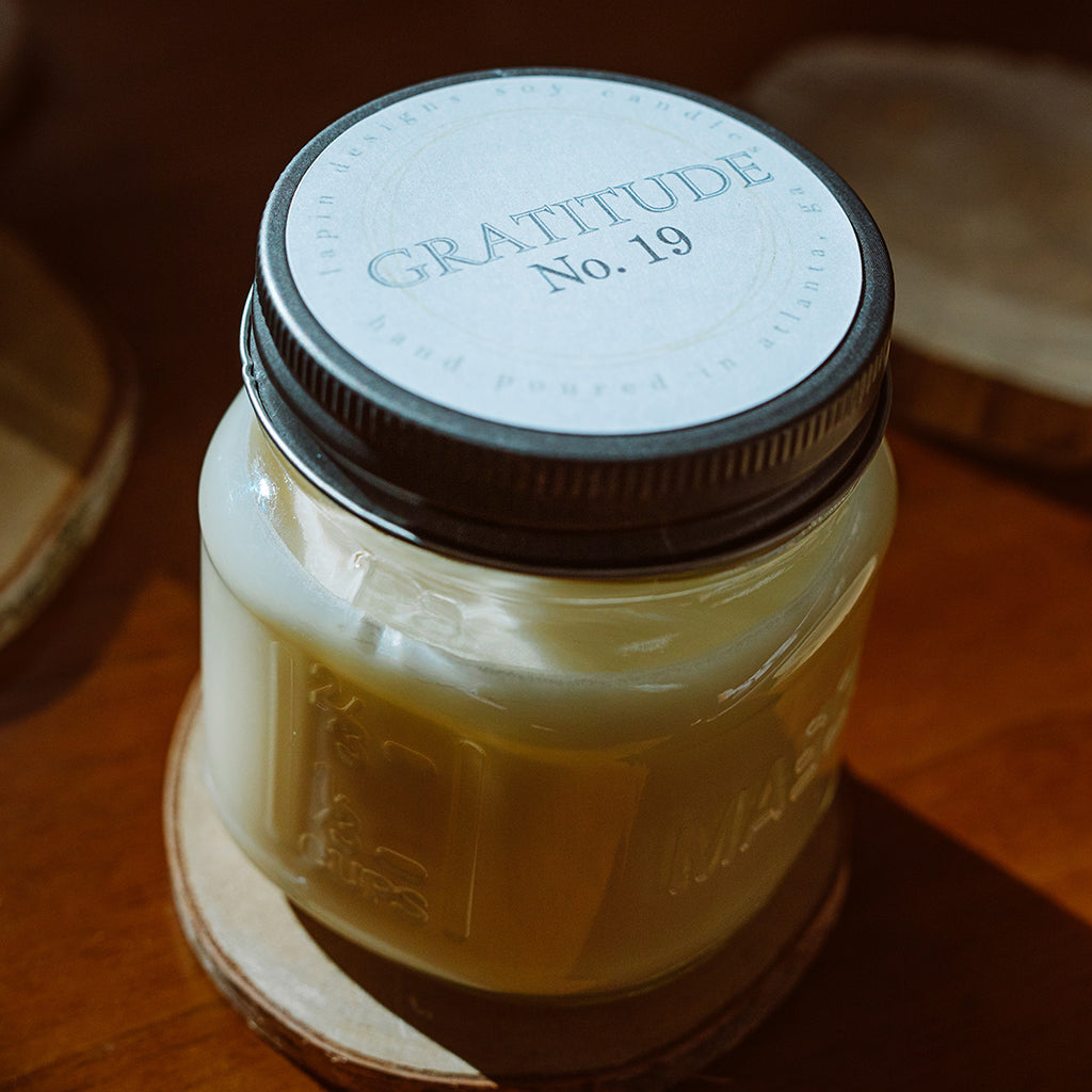 lapin soy candle in gratitude