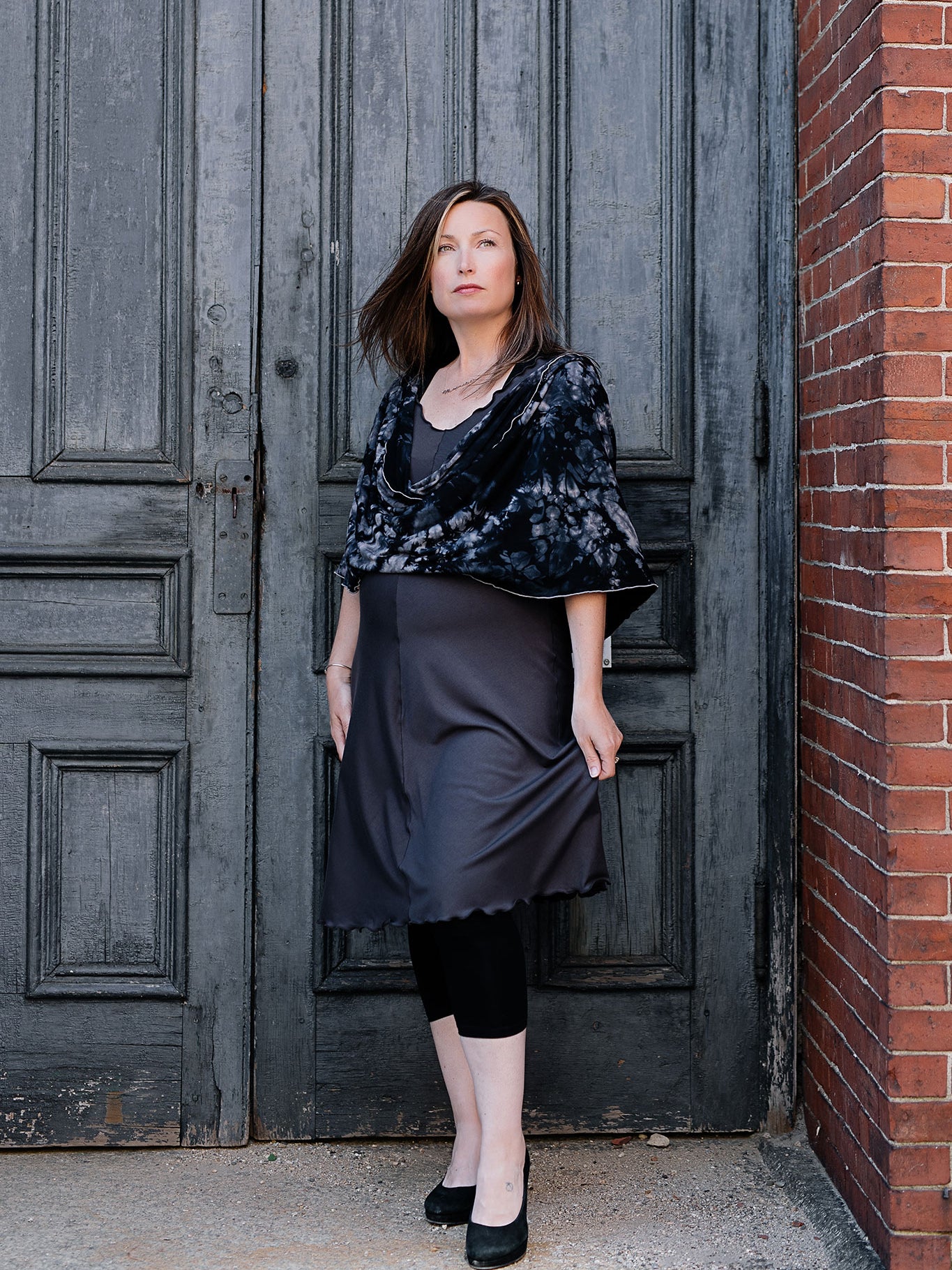 flare bias vneck dress in carbon paired with black capri + crush loop